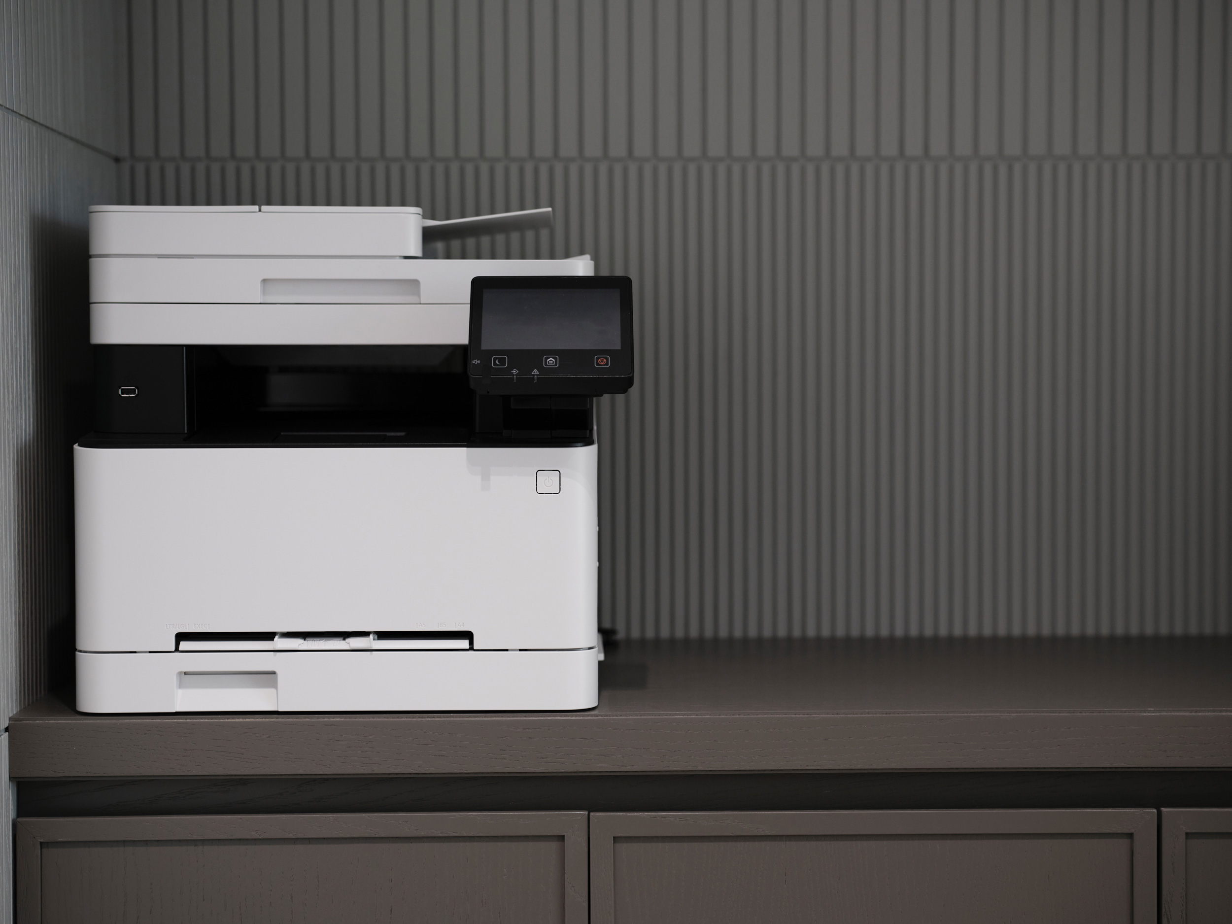 Printer Repair vs. Replacement: How to Make the Right Decision